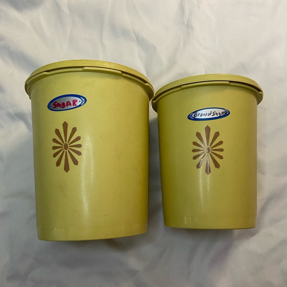 Tupperware 2pcs